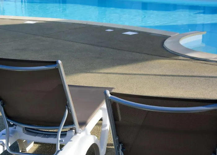 Hébergement de vacances Mobil-home Grand Confort à 200m De La Avec Piscine Chauffée, 4 Pers, Terrasse, Parking - Fr-1-361a-21