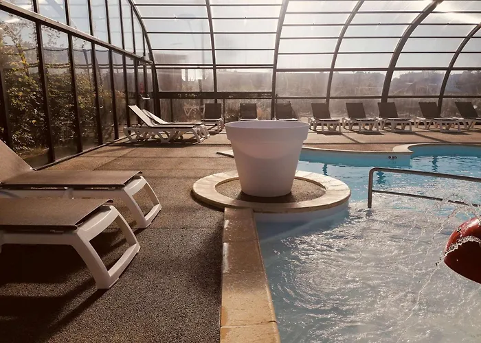 Mobil-home Grand Confort à 200m De La Avec Piscine Chauffée, 4 Pers, Terrasse, Parking - Fr-1-361a-21 * Jullouville